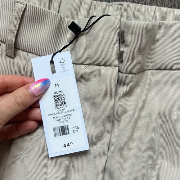 Dynamite Rumi Short - Picture 3 of 5